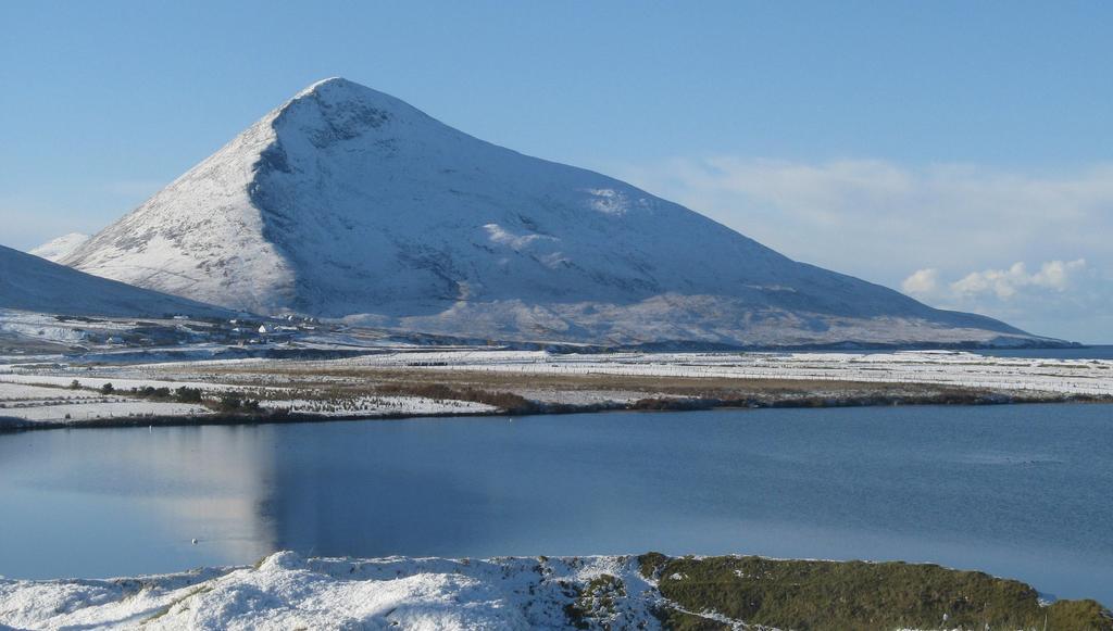 Bed and Breakfast Achill Water'S Edge Doogort Екстер'єр фото